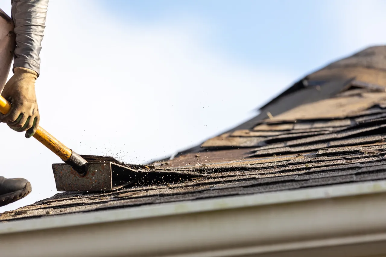 5 Reasons to Strip Your Roof